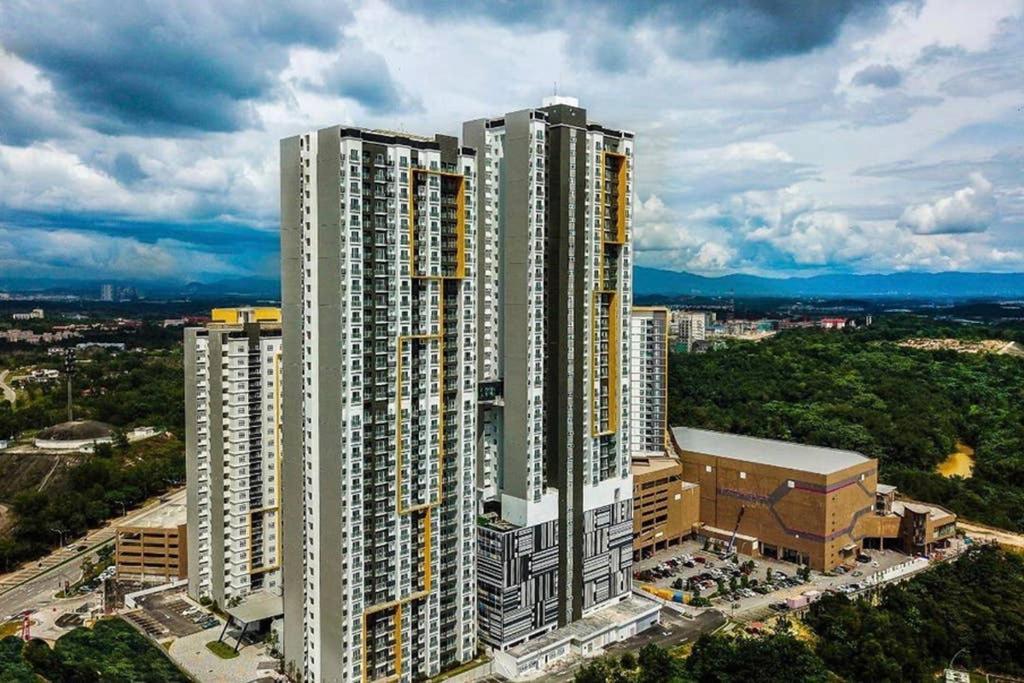 盛婷民宿a S&Thomez 2Bedrooms Mesamall Wifi Klia Usim Miu Inti Nu นิไล ภายนอก รูปภาพ