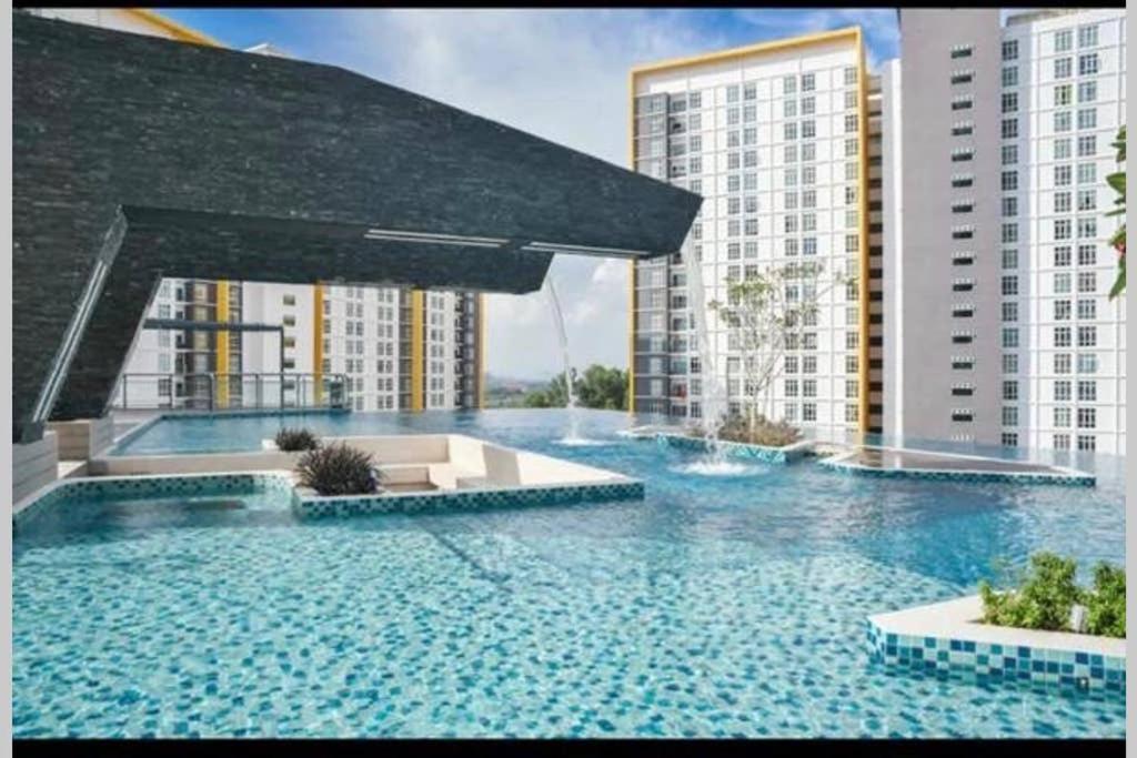 盛婷民宿a S&Thomez 2Bedrooms Mesamall Wifi Klia Usim Miu Inti Nu นิไล ภายนอก รูปภาพ